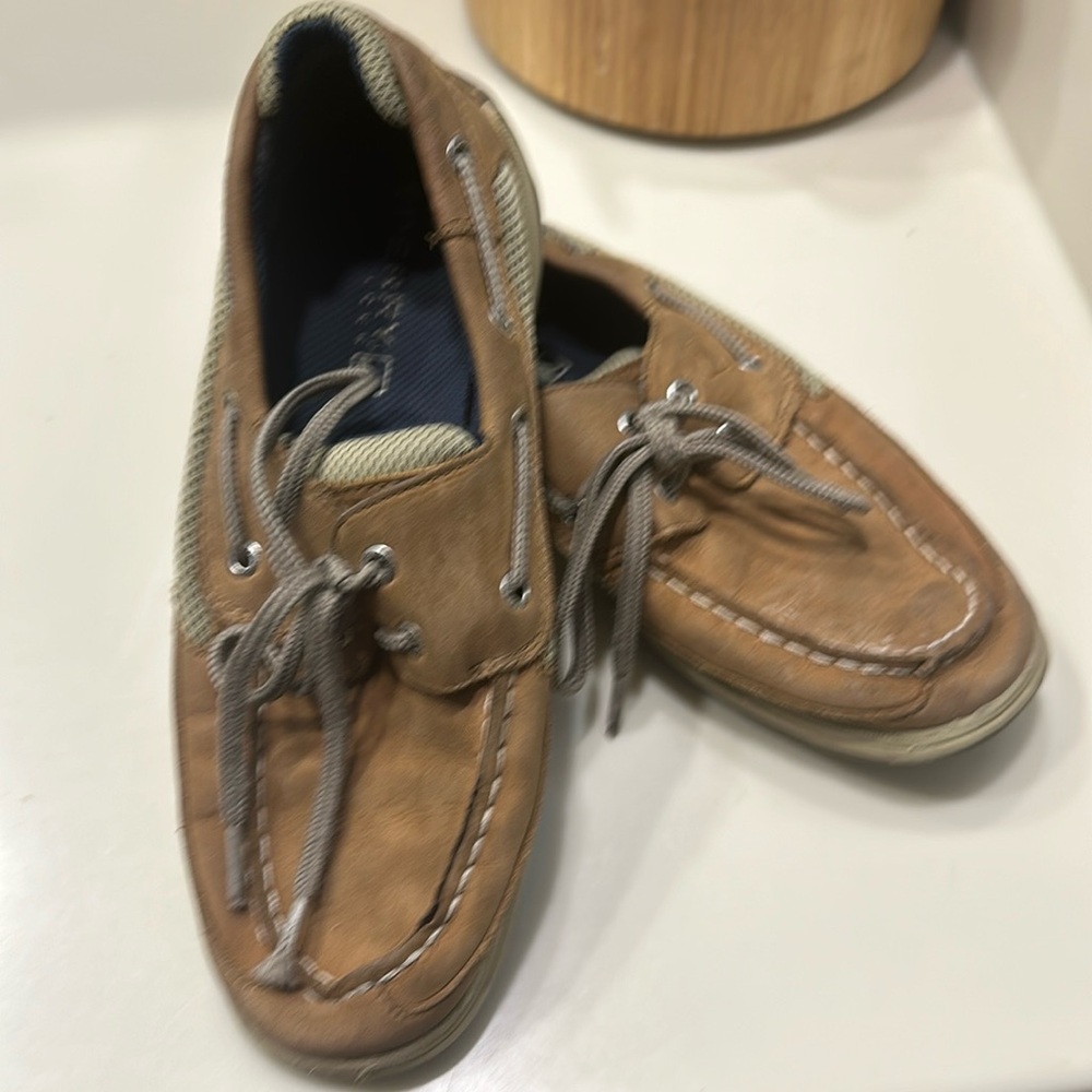 Sperry lanyard light brown dress shoes